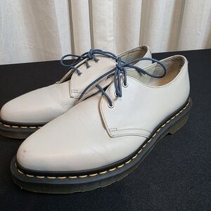 Dr. Martens White Leather Shoes with Blue Laces